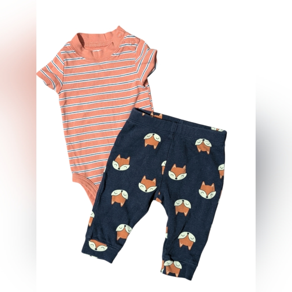 🍼 4 for $10 Baby boy outfit 3 months